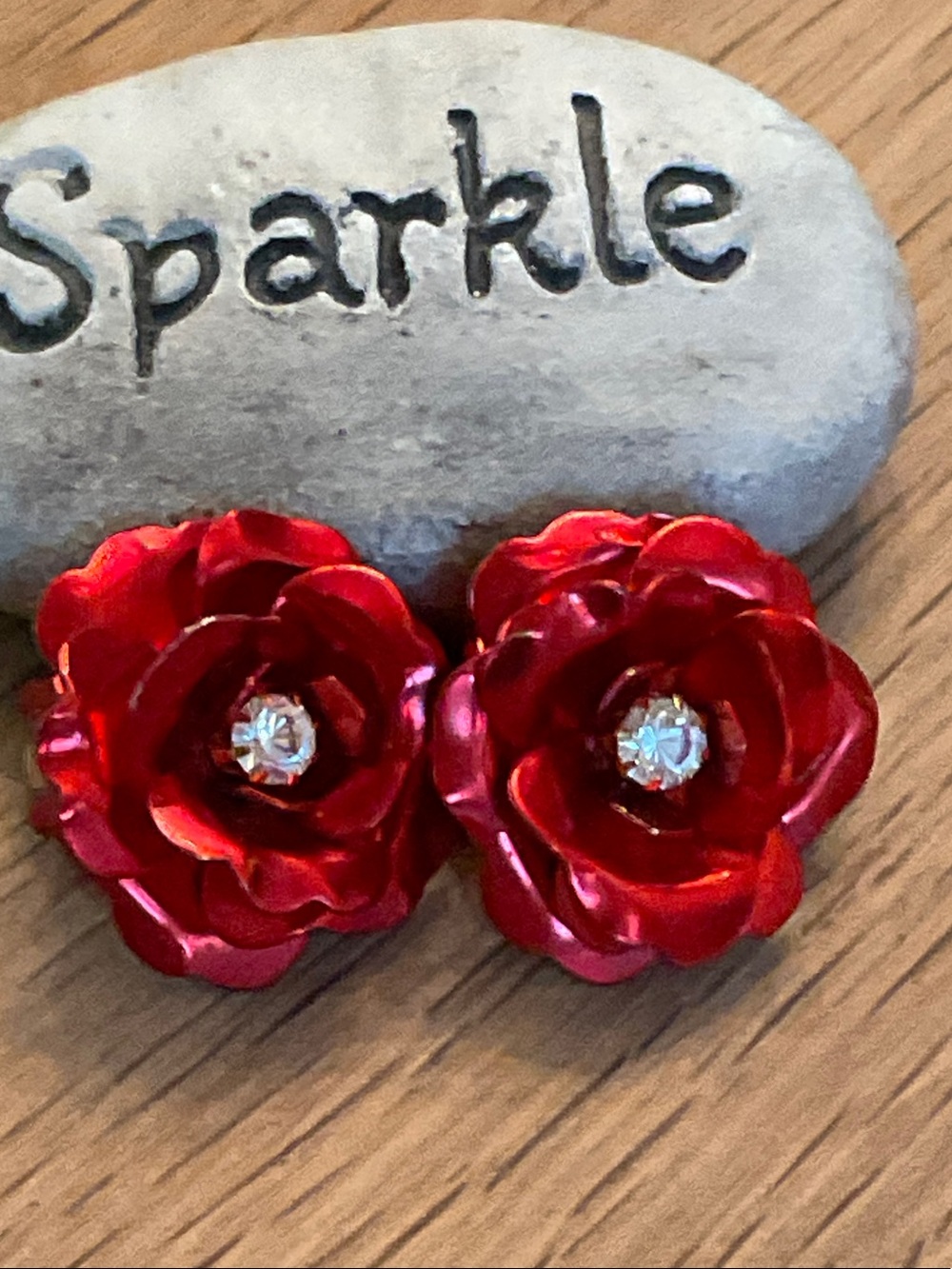 Joan Rivers Vintage Red Rose Flower Enamel With Gold Tone Clip On Earrings
